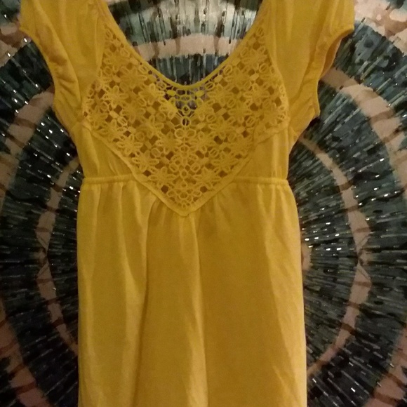 🆕🌻~ Pretty Spring Top - Picture 3 of 8